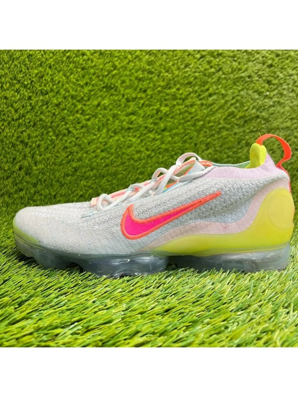 Nike Air Vapormax 2021 Flyknit Womens Size 8 Gray Pink Athletic Shoes Sneakers